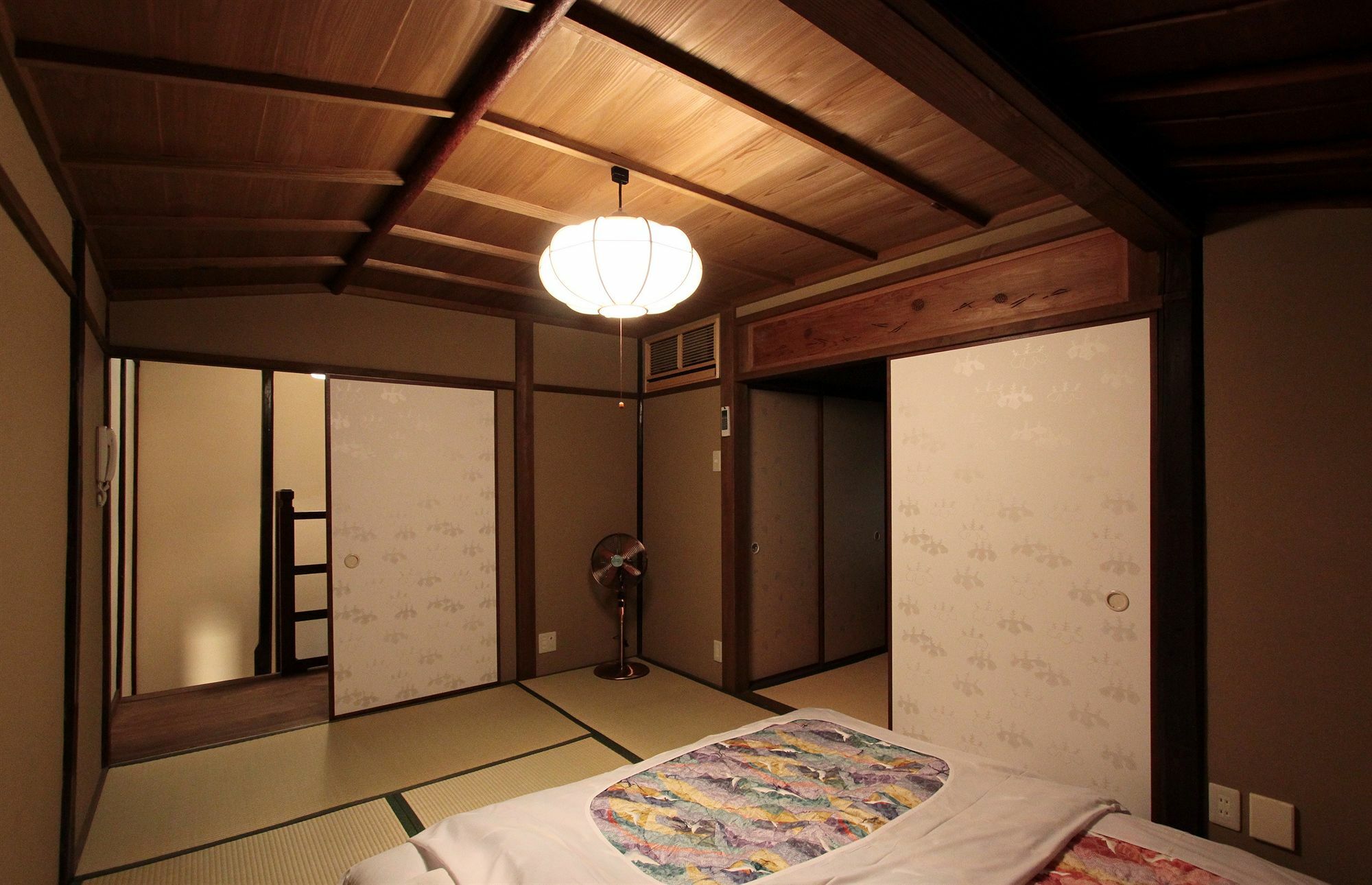 Вилла Gion Koyu An Machiya House Киото Экстерьер фото